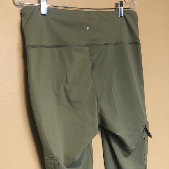 🌼3/$30 | EUC | Ladies Old Navy 3/4 Leggings - Picture 6 of 10